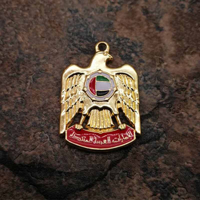 Chapelet doré avec Logo des ém - Ethnic Fashion Logo avis et prix